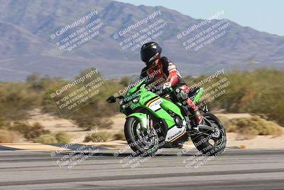 media/Oct-30-2025-Racers Edge (Thu) [[dabbdaf680]]/3-B Group/Session 4 (Turn 9 Side)/